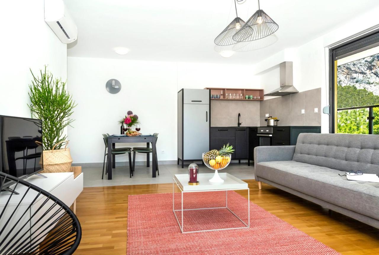 Rivus Apartments 奥米什 外观 照片