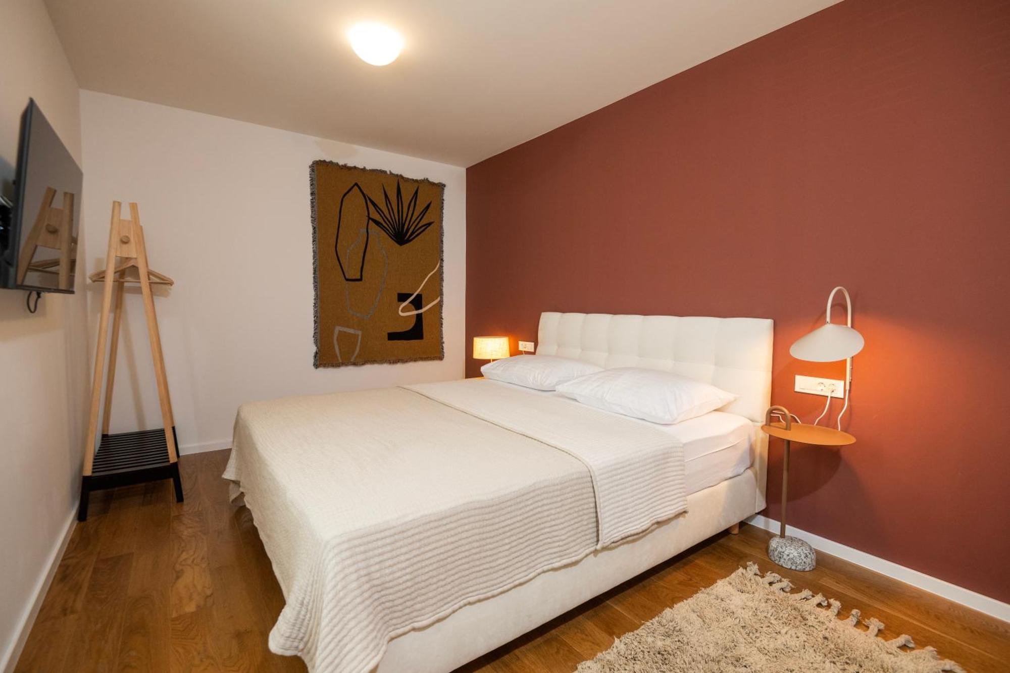 Rivus Apartments 奥米什 外观 照片