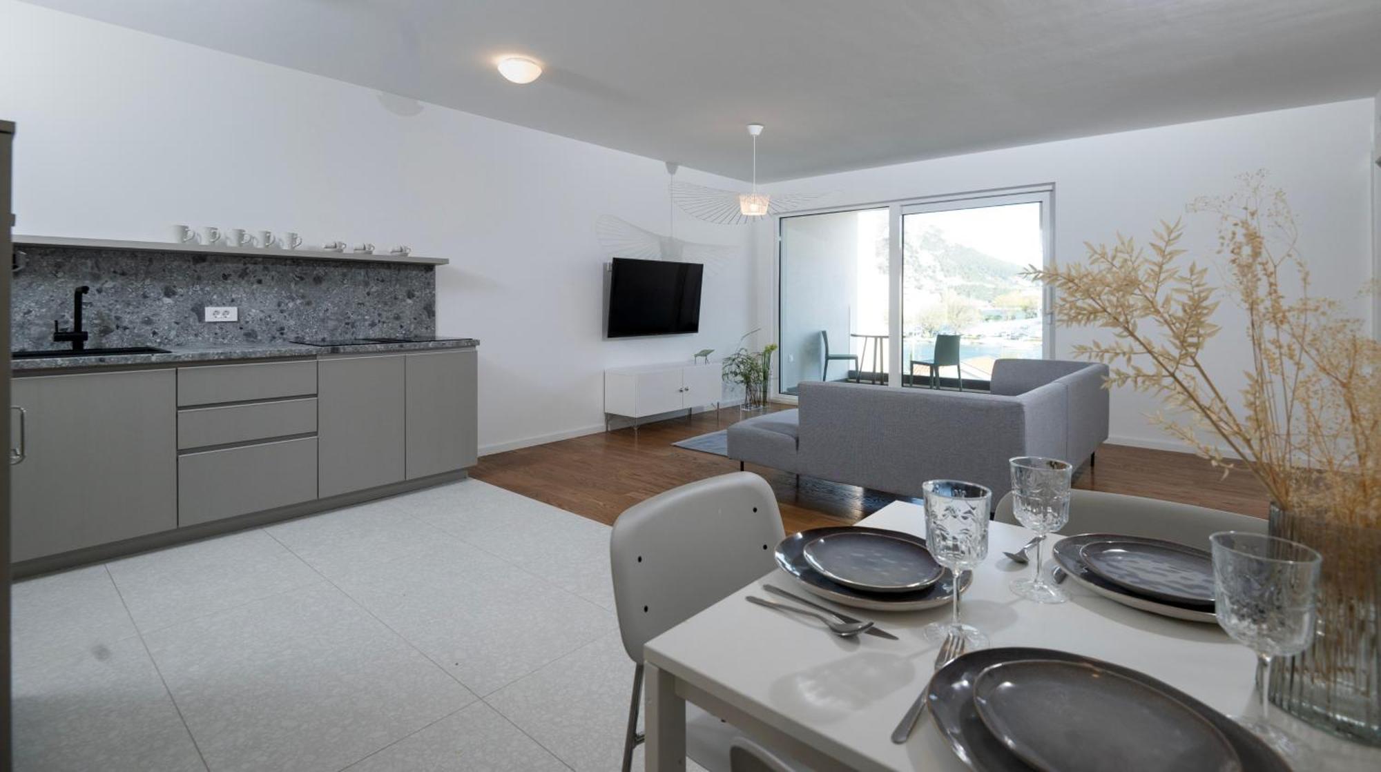 Rivus Apartments 奥米什 外观 照片