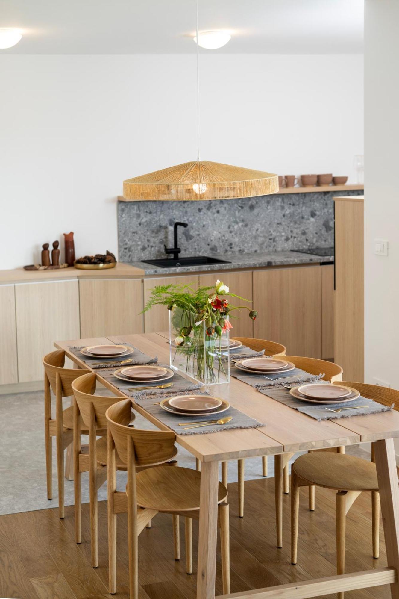 Rivus Apartments 奥米什 外观 照片