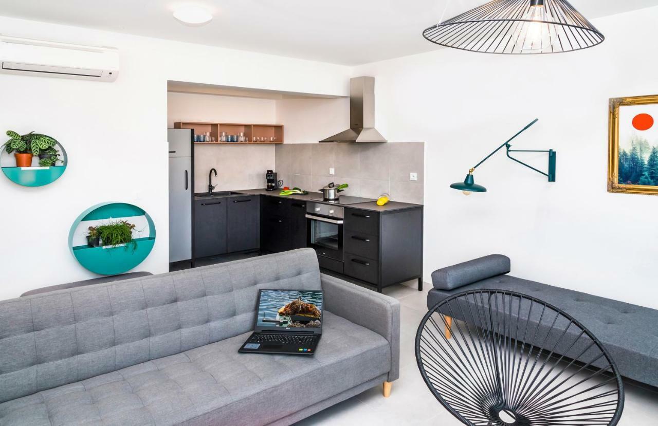 Rivus Apartments 奥米什 外观 照片